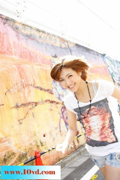 短发靓女日系的清纯挑逗【15P】