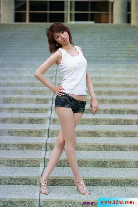 难得一见的气质美女【22P】