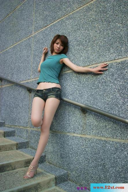 难得一见的气质美女【22P】