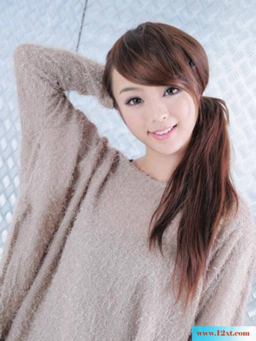 靓丽乖巧的MM棚拍丝袜(10P)
