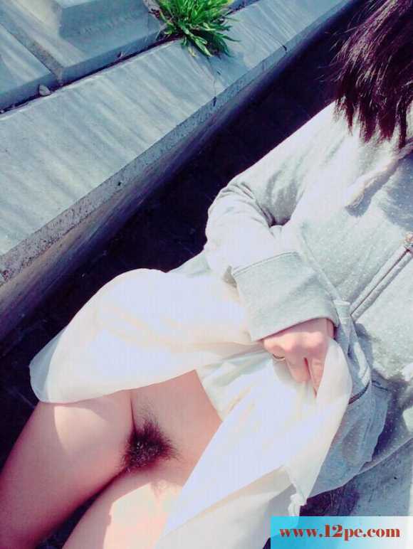 护理专业学生秋翠19岁(15P)