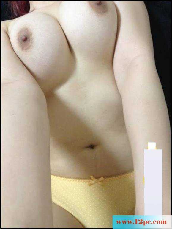 微信上摇到的一位性感漂亮美乳骚女(13P)