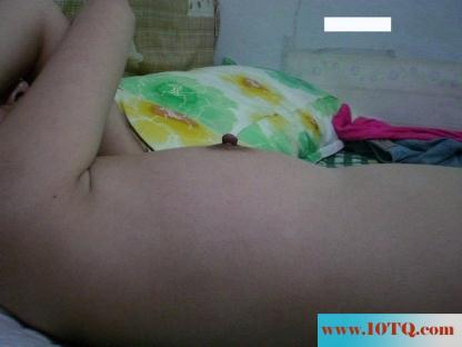 首次拍女友的小嫩穴(11P)