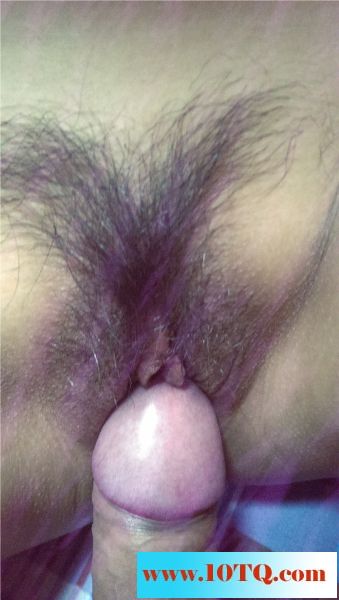 19-11小小花朵为神秘男人加班拍摄(13P)