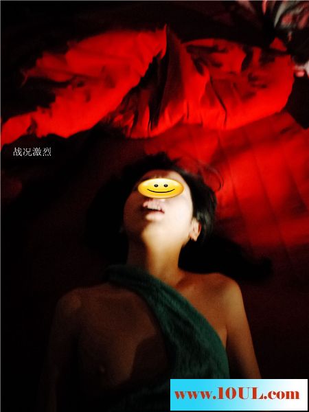 22-11昏暗灯光下艹爽了贫乳骚货才放她回去会男友