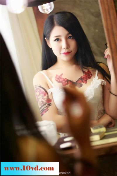 蝶媚深沟美乳靓女诱惑【10P】