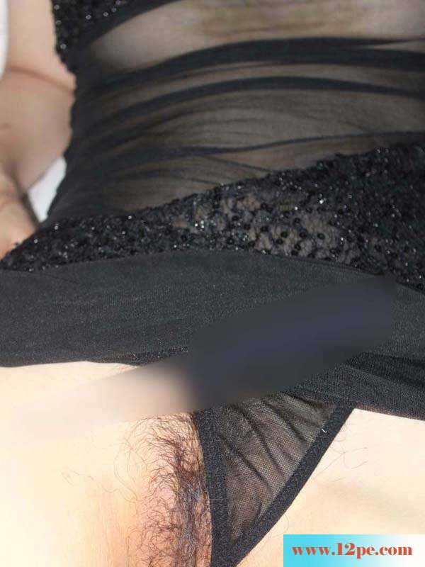 薄纱礼服下女性最私密的器官一览无余(16P)