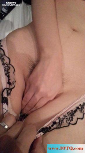害羞的女友骨感身材还是个处女小穴很紧(10P)