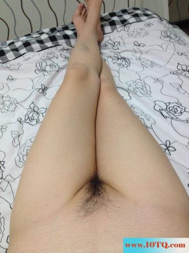 和女朋友去开房(12P)
