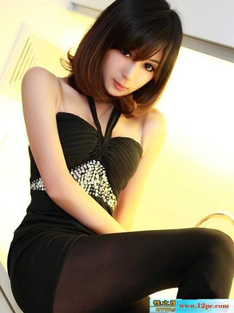 展现美女完美曲线【30P】