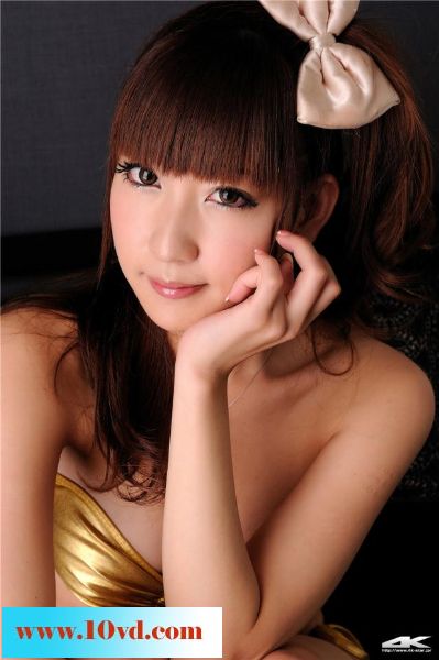 金色蝴蝶结高挑艳丽美女【11P】