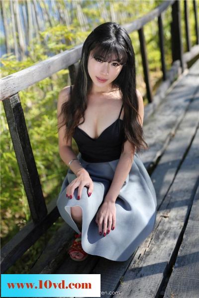 紧身美窈窕媛雪妮妮【13P】