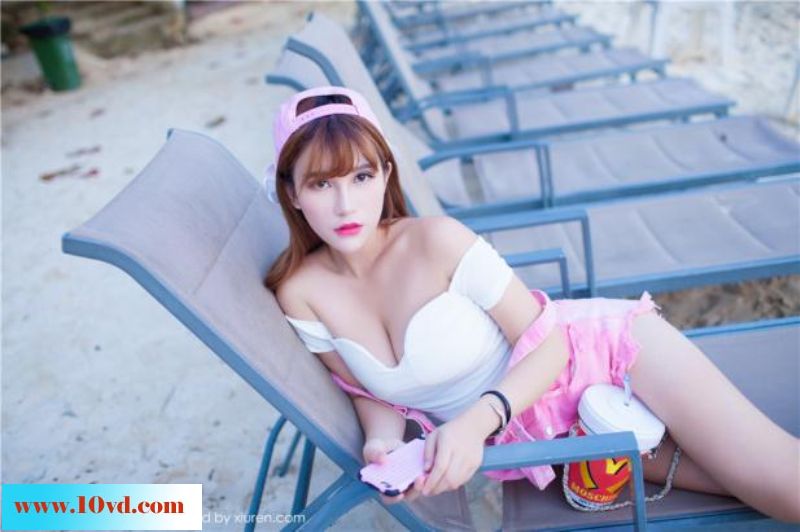 美女啦啦户外媚美动人【11P】