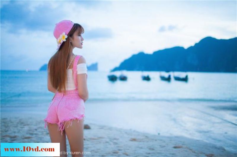 美女啦啦户外媚美动人【11P】