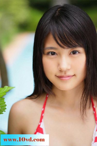 葡萄园中的可人mm清凉外比基尼【10P】