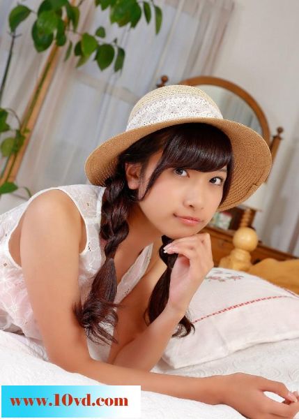 青春少女家中魅而撩人【13P】