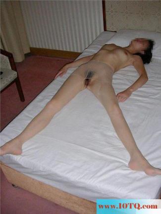 高挑身材肉丝美女约炮宾馆一夜情性爱(10P)
