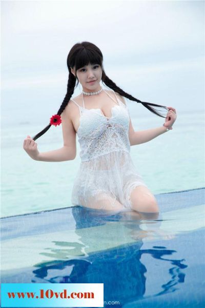 纱裙丰满女炎炎夏日海边秀身材【12P】