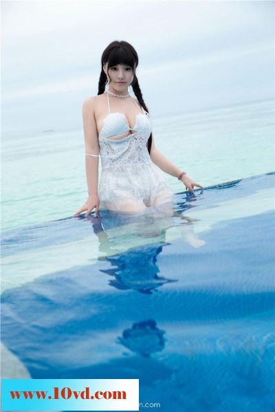 纱裙丰满女炎炎夏日海边秀身材【12P】