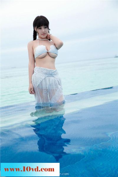 纱裙丰满女炎炎夏日海边秀身材【12P】