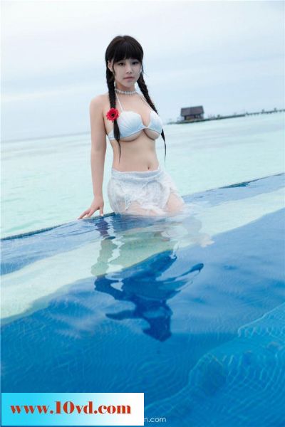 纱裙丰满女炎炎夏日海边秀身材【12P】