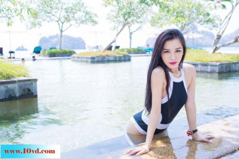 水域中的泳装小唯妹妹【12P】