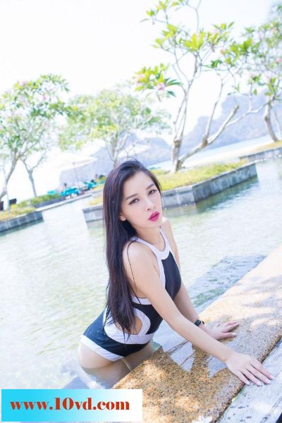 水域中的泳装小唯妹妹【12P】