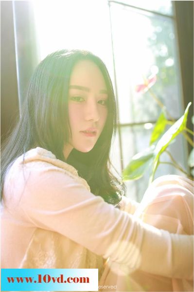 秀气美女清甜甜大秀好身材【10P】