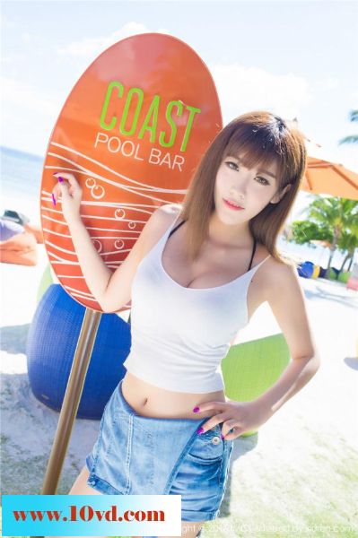 姿色女户外明媚多姿【11P】