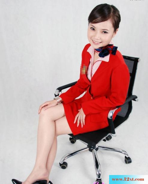 穿红色制服的空姐写真集【19P】