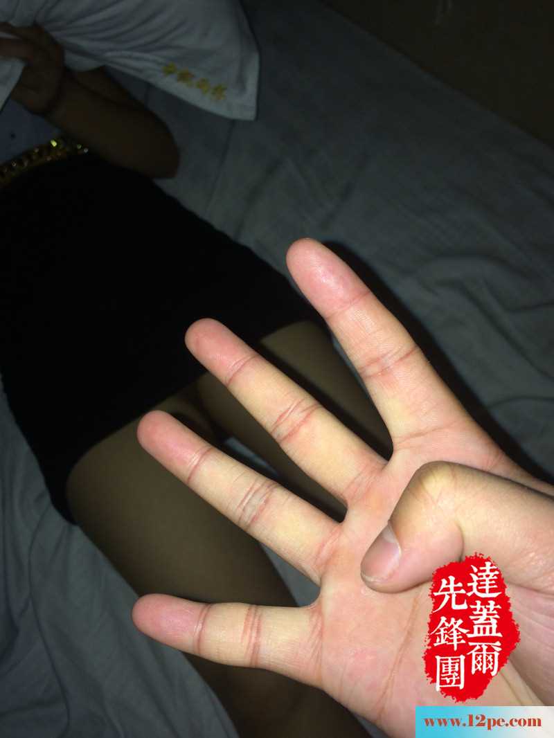 洗完澡叫了个全套放松一下，胸还挺大的(15P)