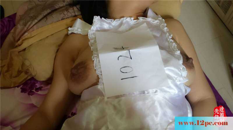 夏日炎热袭来，闺房玩转情趣(13P)