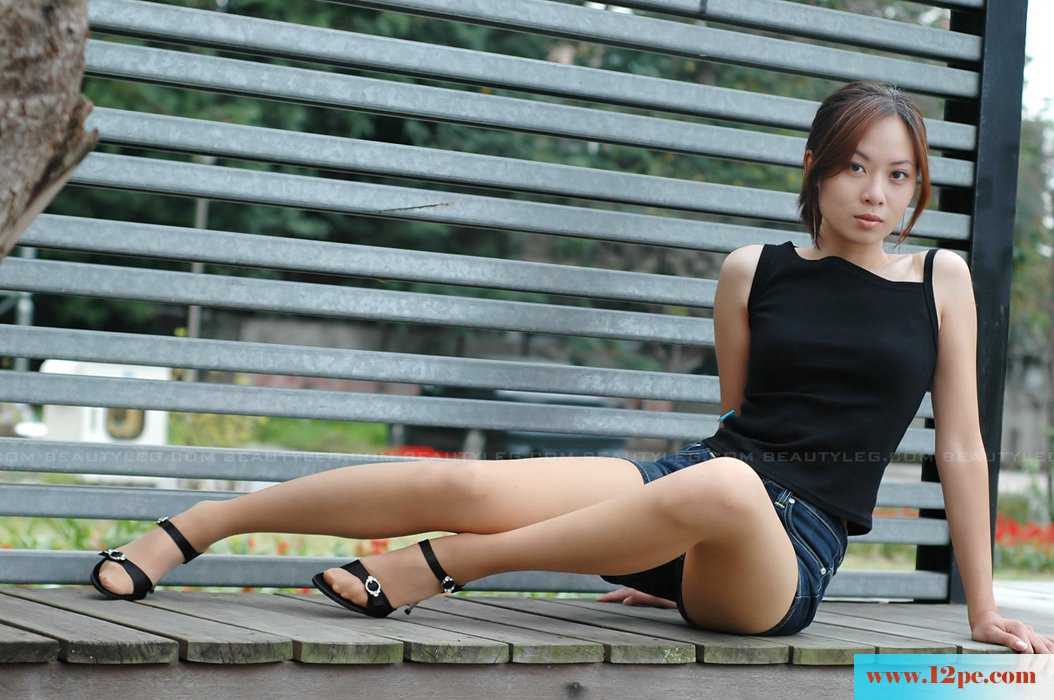 喜欢美女那光滑诱人超薄肉丝细腿【16P】