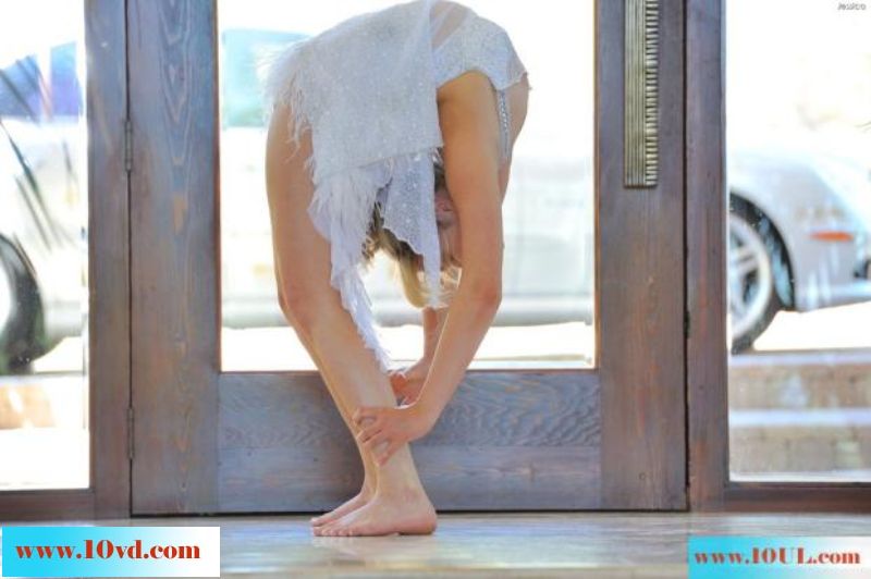 Jessica-the-beautiful-contortionist(15P)