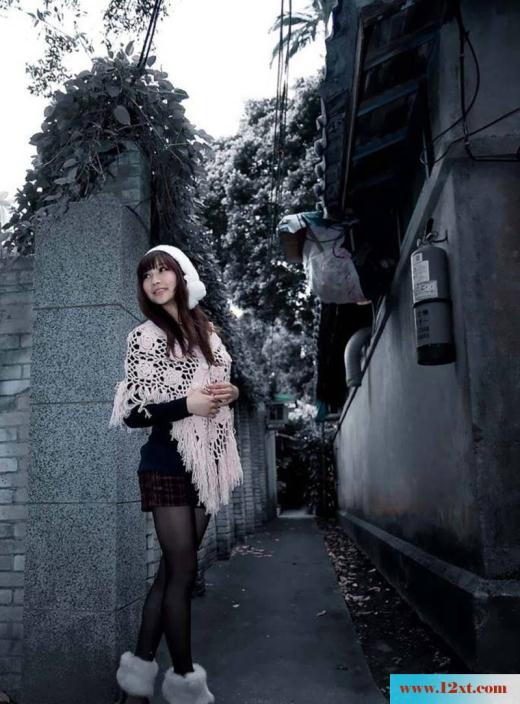 黑色丝袜小妹美腿写真俏皮可爱(12P)