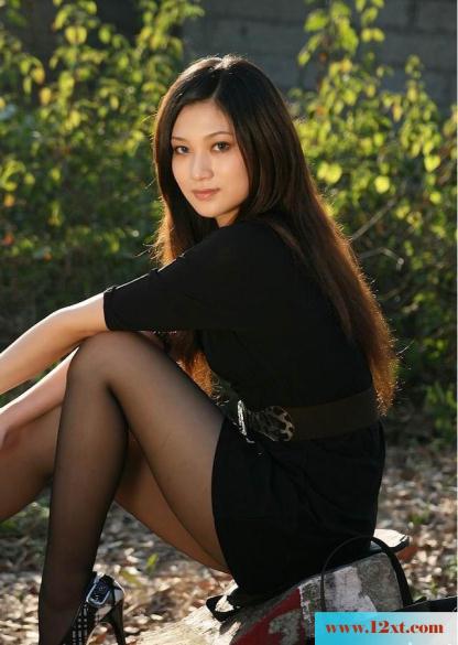 黑丝气质靓女(10P)