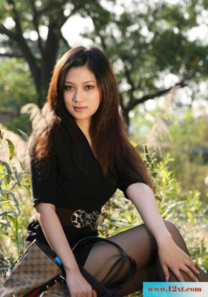 黑丝气质靓女(10P)