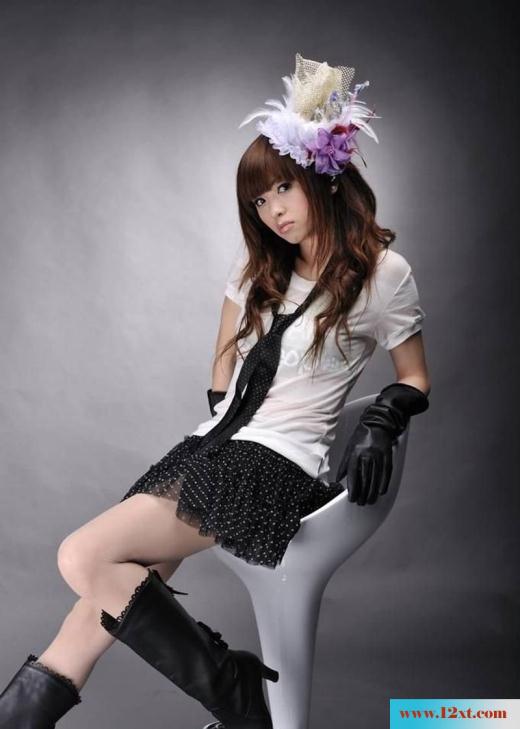 花样年华美少女肉丝高跟美腿秀(12P)