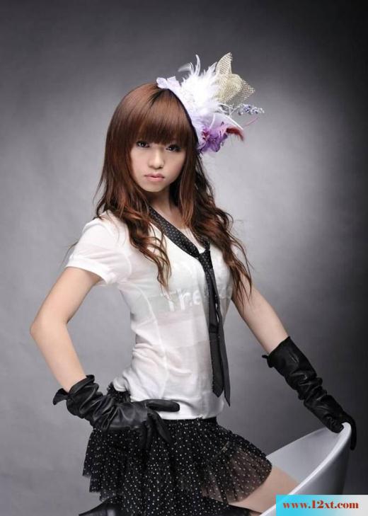 花样年华美少女肉丝高跟美腿秀(12P)