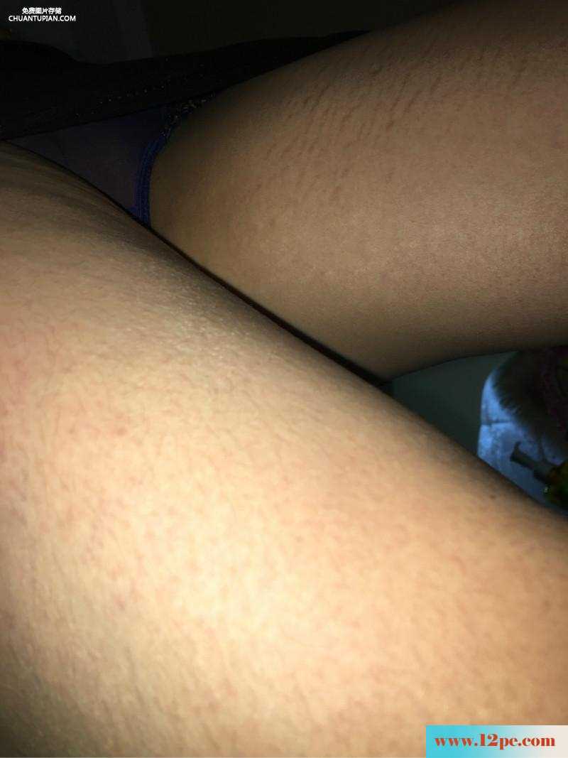 被剔去毛发的妻子(11P)