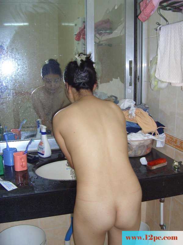 风骚邻家人妻的淫乱性生活(14P)