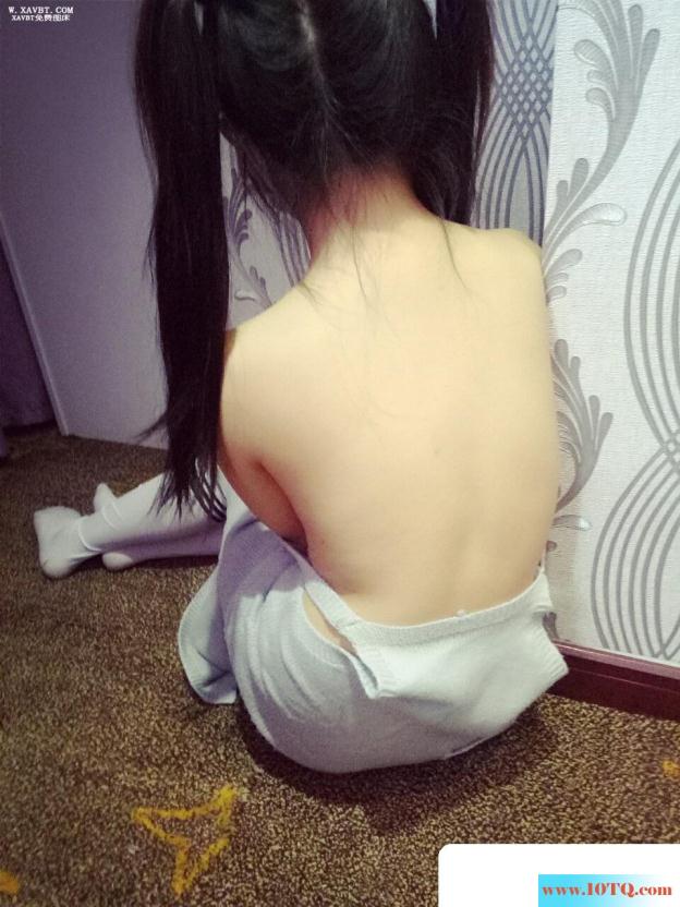 萌萌哒的小淫娃萌柠少女,白色衬衫粉色内衣白丝