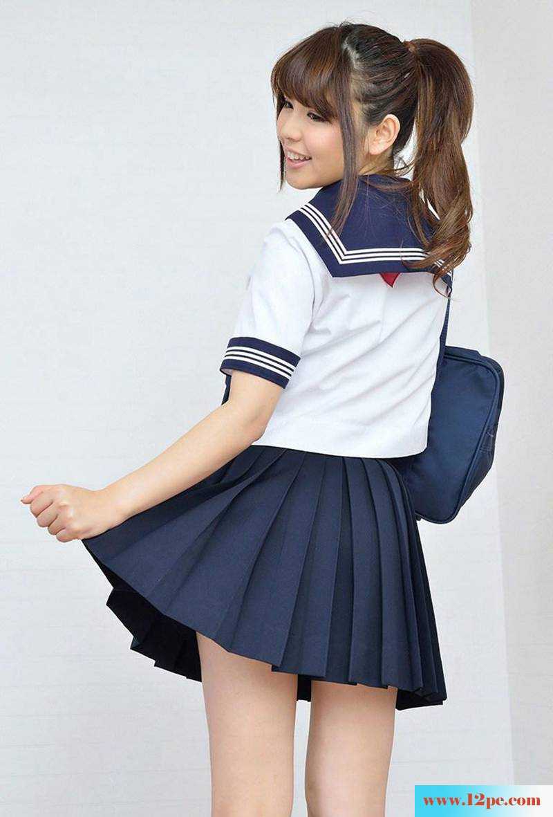 萌妹子单纯的学生制服(16P)