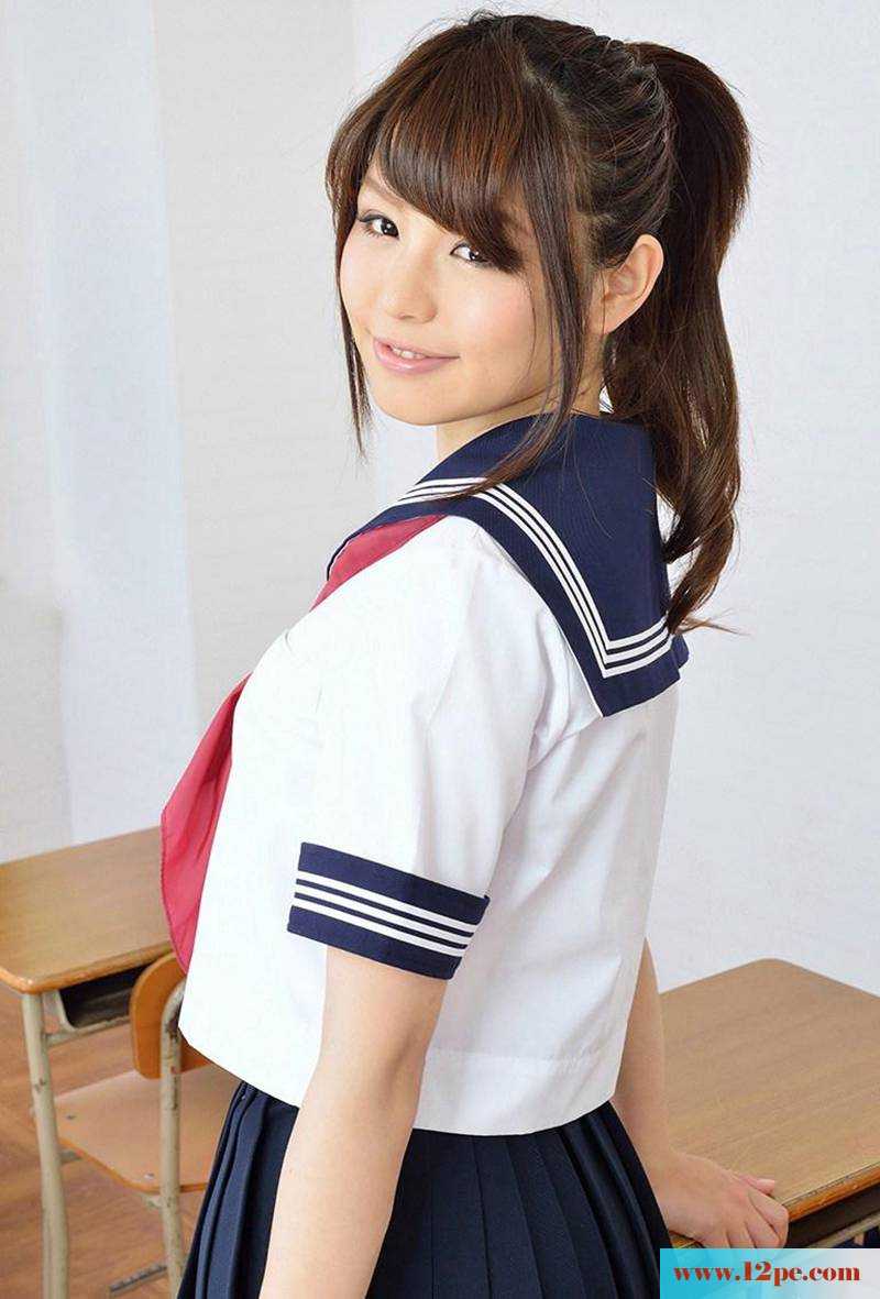 萌妹子单纯的学生制服(16P)