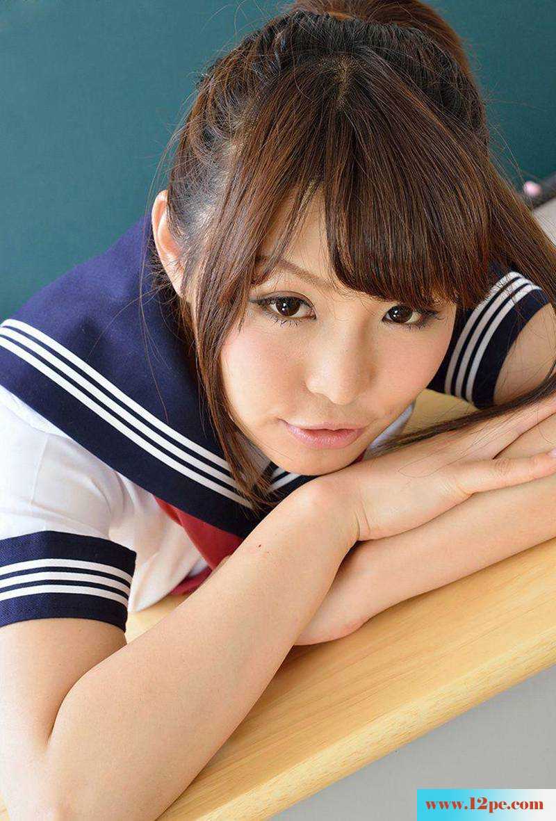 萌妹子单纯的学生制服(16P)