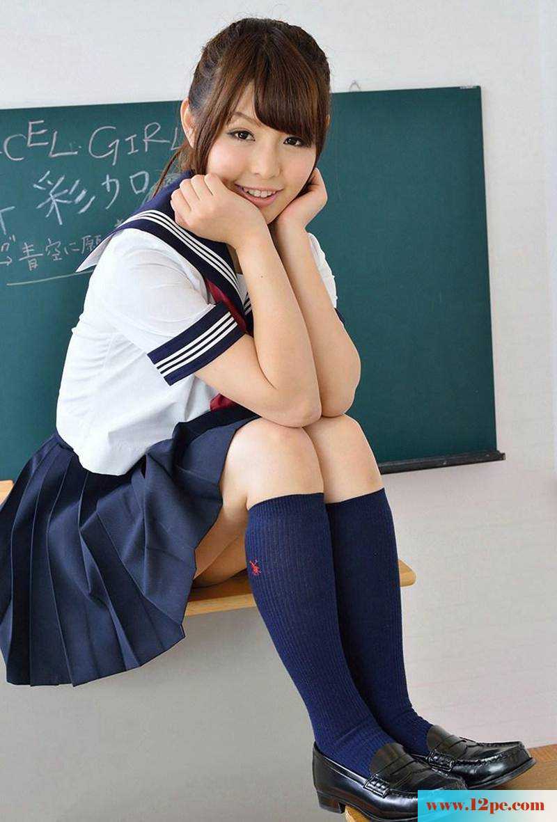 萌妹子单纯的学生制服(16P)