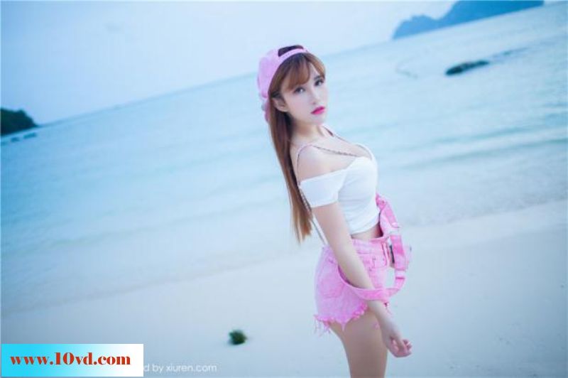 海滩粉粉牛仔美女多情靓丽【13P】