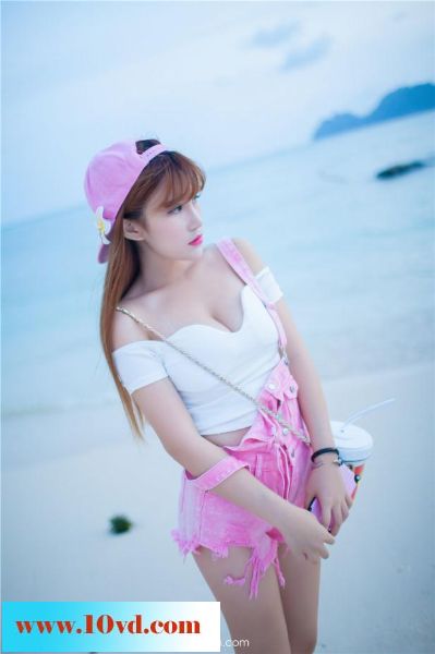 海滩粉粉牛仔美女多情靓丽【13P】