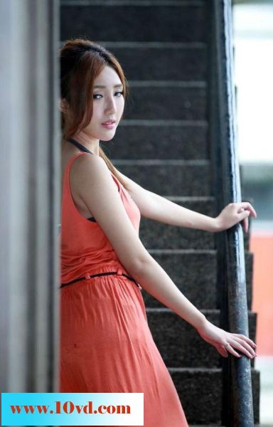 活力丰满学院女生低迷人多情【12P】