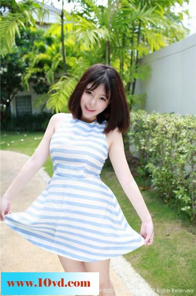 气质很好的雪肤小美人【10P】